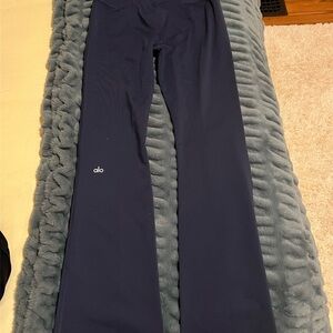 ALO Yoga Deep Blue Leggings